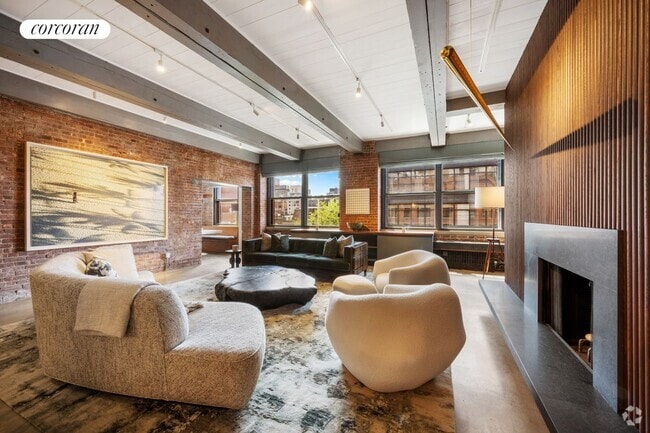 Building Photo - 525 W 22nd St Rental