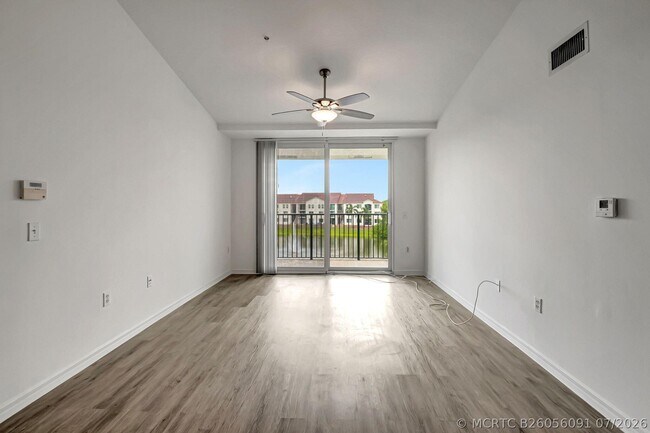 Photo - 920 Villa Cir