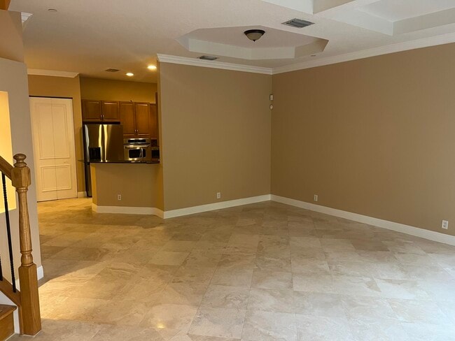 Photo - 270 NE 69th Cir