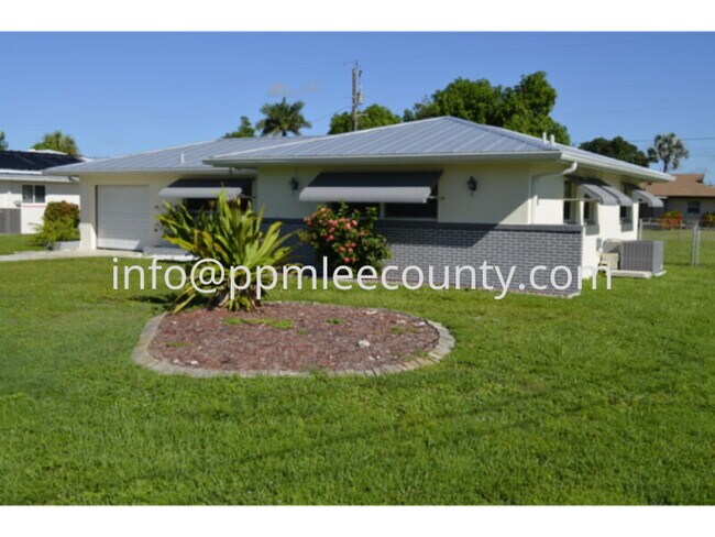 Photo - Yacht Club Florida Ranch with Fenced Yard