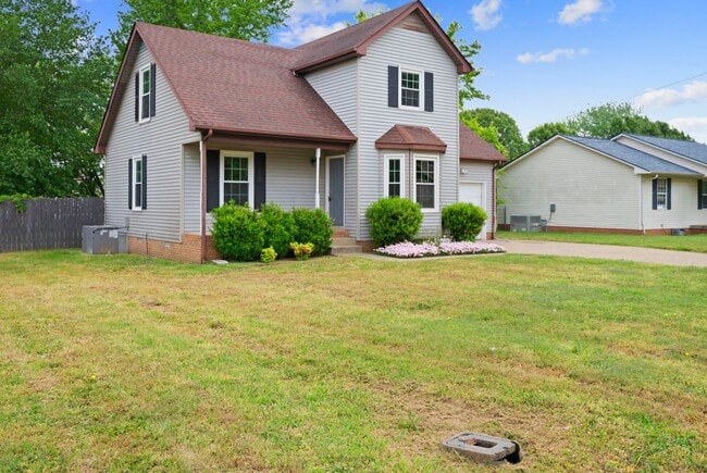 Photo - 907 Desota Ln