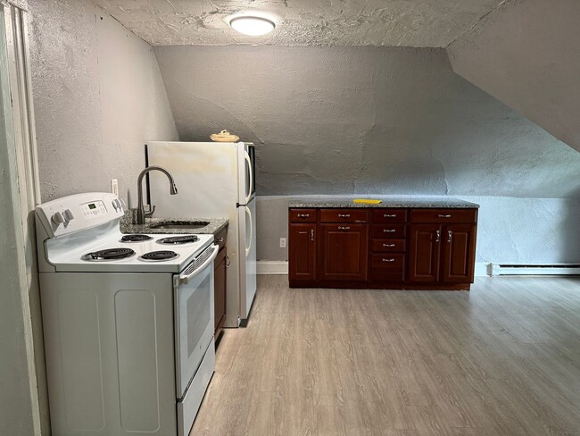 Photo - 306 Broadway Ave Unit 3