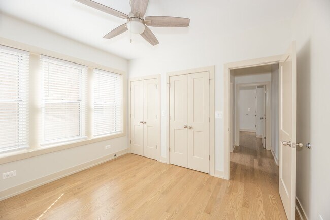 Photo - 5049 N Winchester Ave Unidad 1931-GND