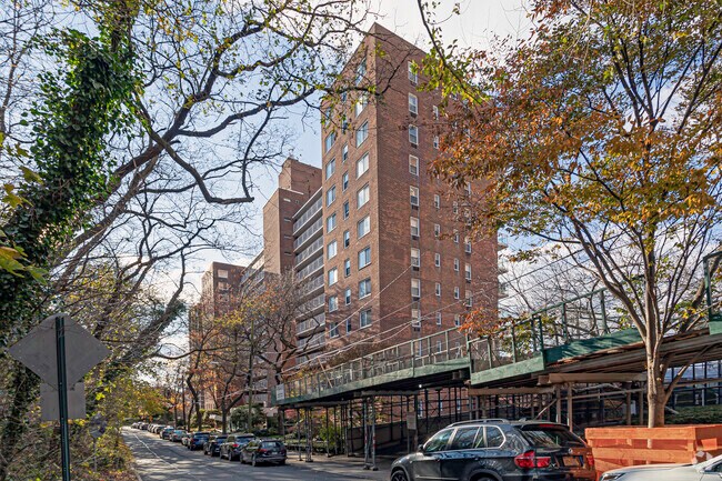 Photo - The Riveredge