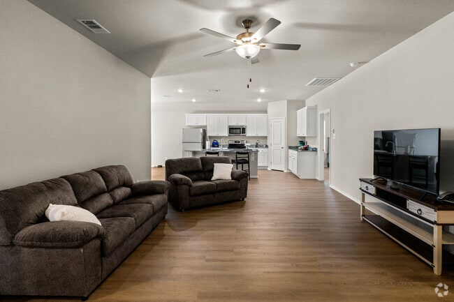3B/2BA - 1616 sqft - Living Room - Vander Ranch - Phase II