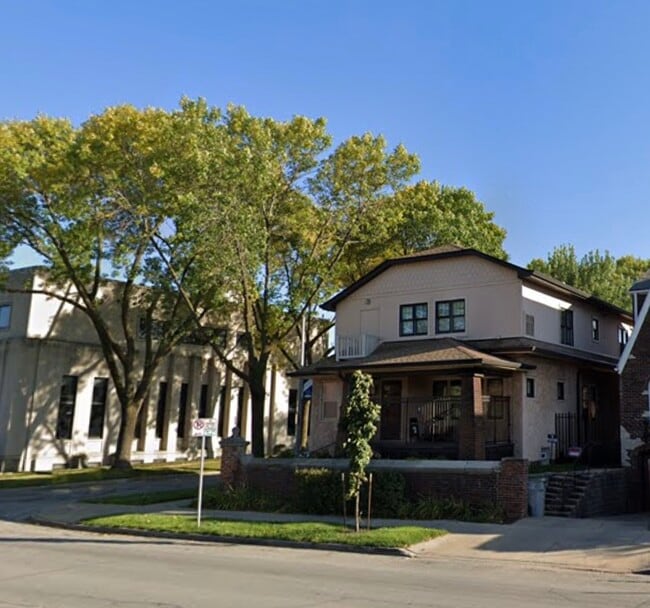 Front view of house - 1701 W National Ave Apartments Unit 1701 W. National Avenue