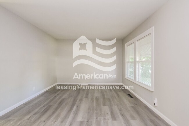 Photo - 3918 N Webster Ave