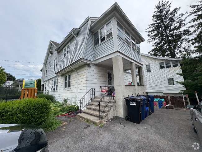 Building Photo - 2131 James St Unit 2 Rental