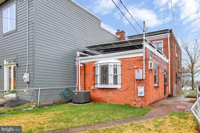 Building Photo - 121 Anacostia Ave NE