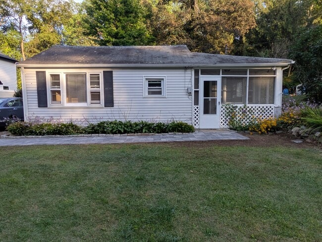 Building Photo - 19 Holbrook Rd Unit 19 Rental