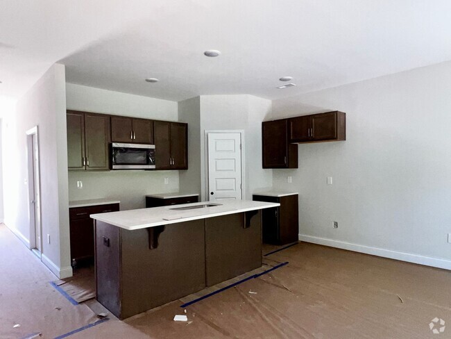 Building Photo - Move in Special* $500 Gift Card* 3 Bedroom... Rental