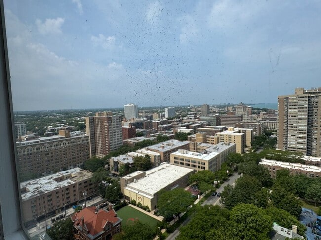 Photo - 6171 N Sheridan Rd