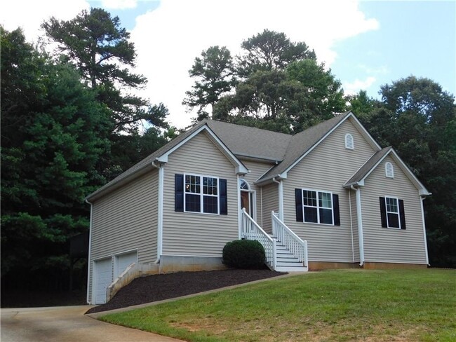 Building Photo - 576 Greenwood Park Way Rental