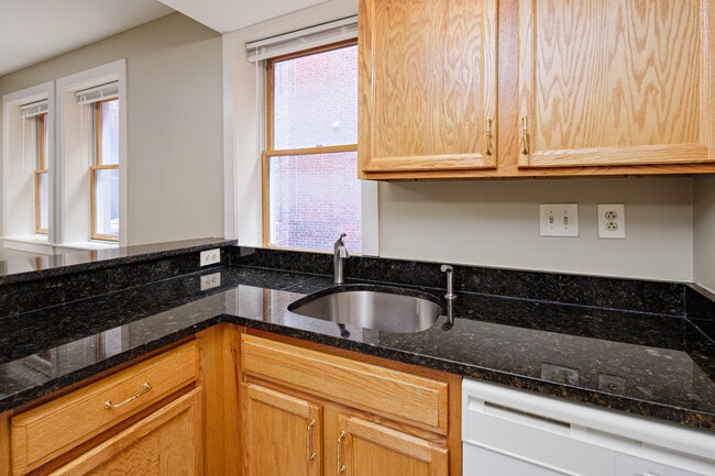Astor Court Apartments