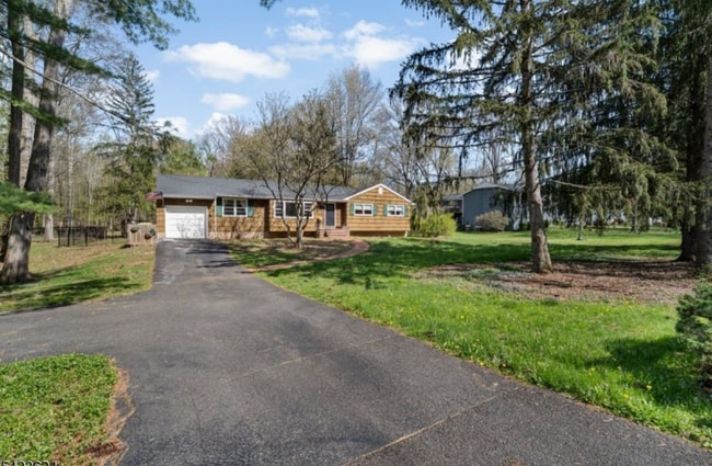 Photo - 37 Lurline Dr