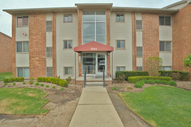 Photo - 1944 Klingensmith Rd Unit 41