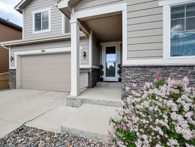 Photo - 256 Western Sky Cir