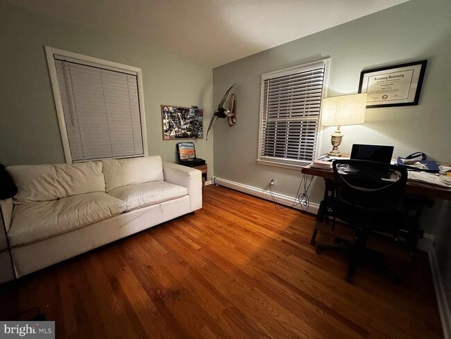 Photo - 104 E Maple Ave