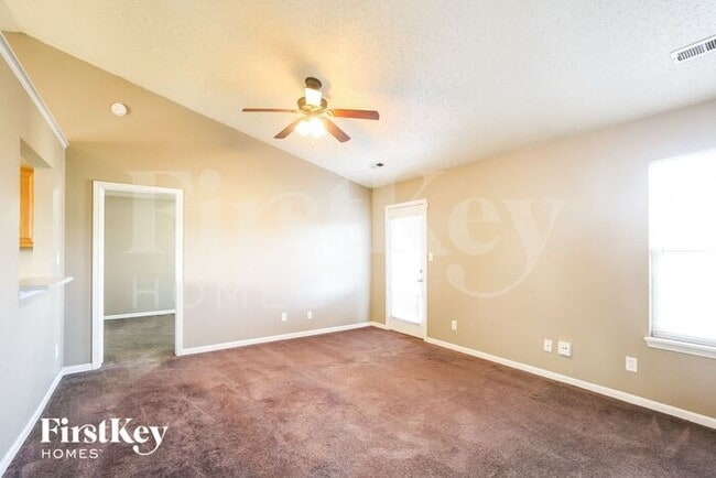 Photo - 5226 Sweet River Way