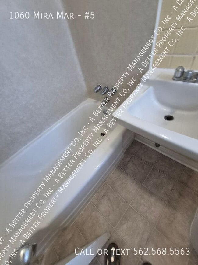 Photo - 1060 Mira Mar Ave Unit #5