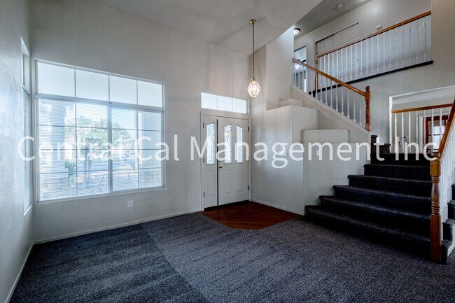 Photo - 4 Bedroom/3 Bath Home in the Southwest - $2495 per Month!