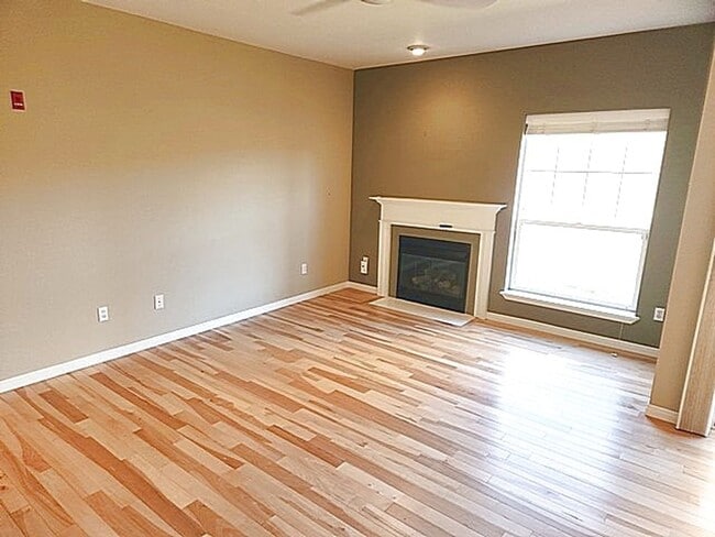 Photo - Perfectly Located Canyon Creek Condo - Attached Garage