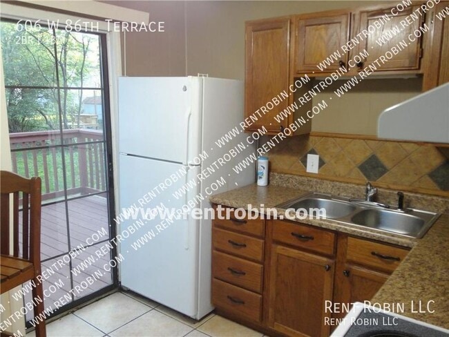 Photo - 606 W 86th Terrace