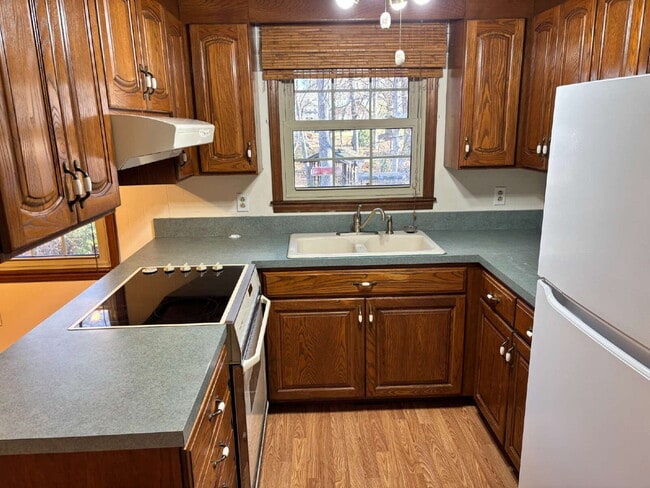 Photo - Charming Home for Rent on Quiet Cul-de-Sac!