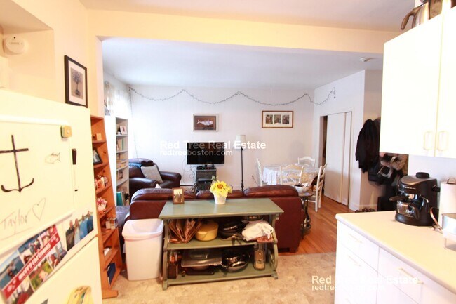 Photo - 199 Winthrop Rd