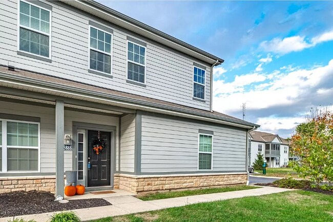 Photo - 660 Redwood Ln