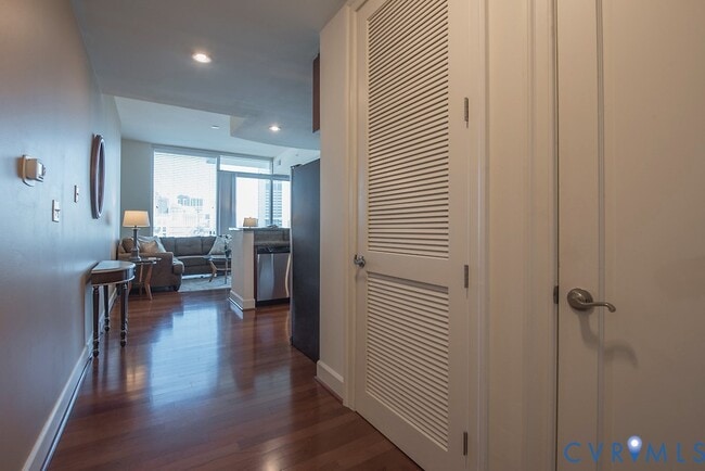 Photo - 301 Virginia St Unidad U911