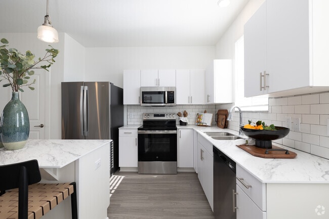 3BR, 3BA - 1,544SF - Kitchen