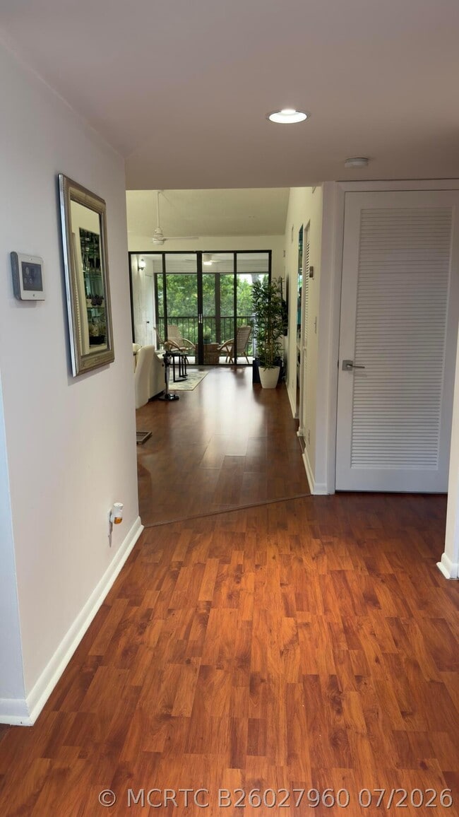 7473 Glendevon Ln Unit 407