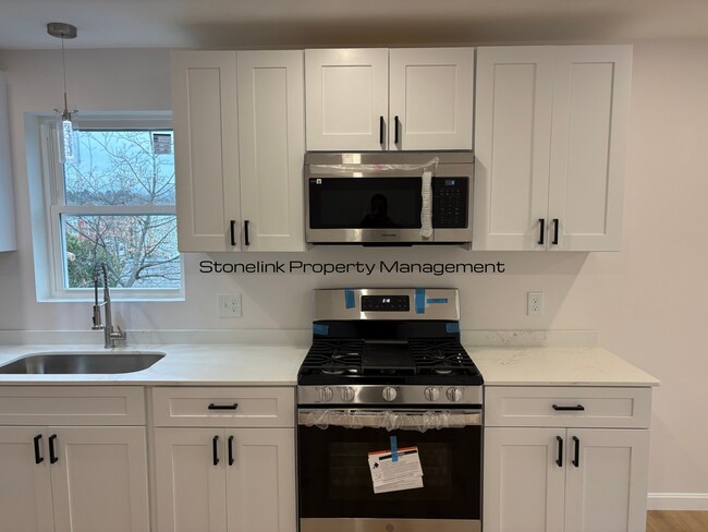 Photo - *1014 Douglas Avenue Unit 2