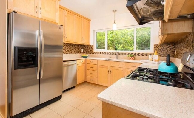 Photo - 3200 S Sepulveda Blvd Unidad Master bed