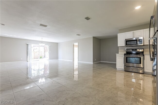 Building Photo - 807 Indus Rd Rental