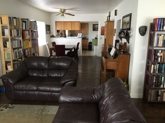 Photo - 348 N Washington St