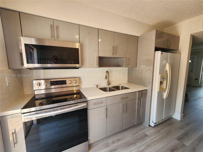 Photo - 15250 SW 80th St Unit 4