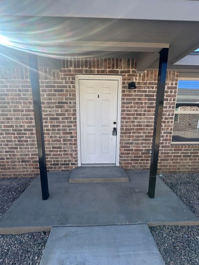 Photo - 2510 E 14th St Unit B