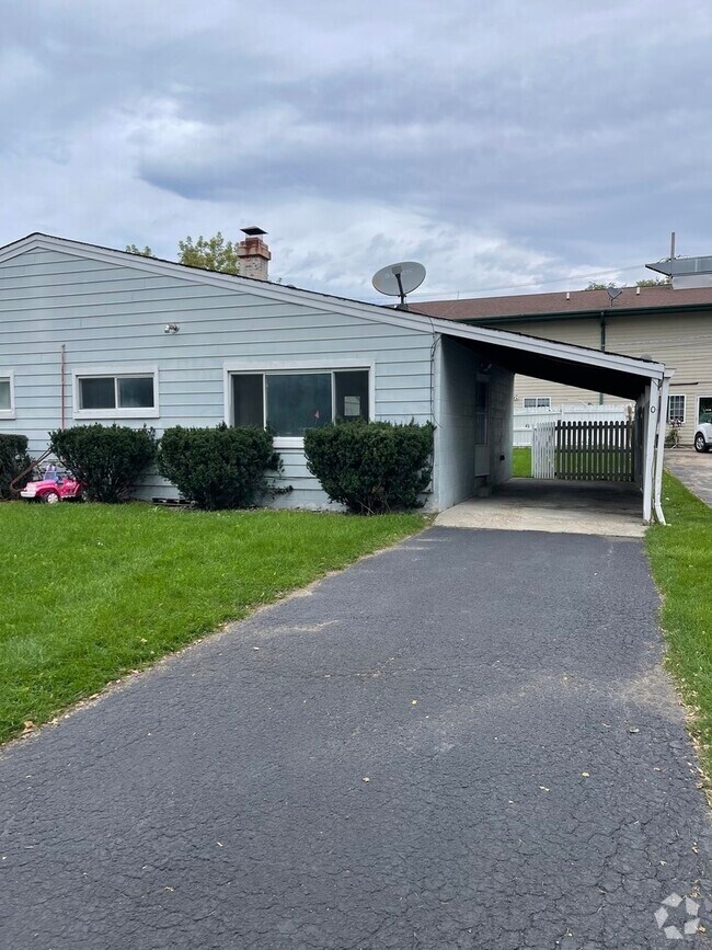 Apartments For Rent in Lakemoor, IL 40 Rentals