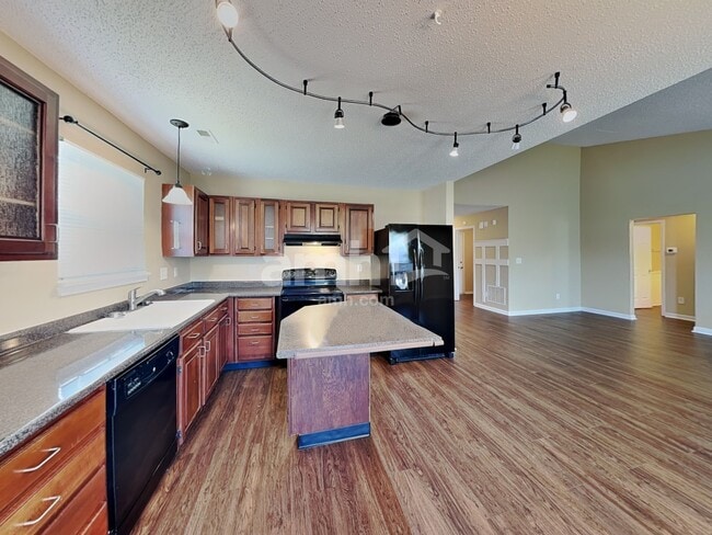 Photo - 9892 Cedarstone Ln