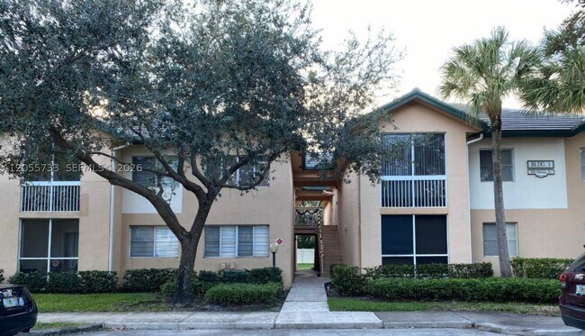 9901 Westview Dr Unit 315