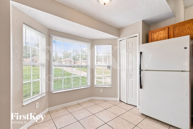 Photo - 6505 Viewpoint Ct
