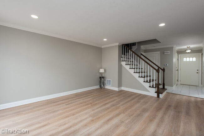 Photo - 1185 Leicester Ct