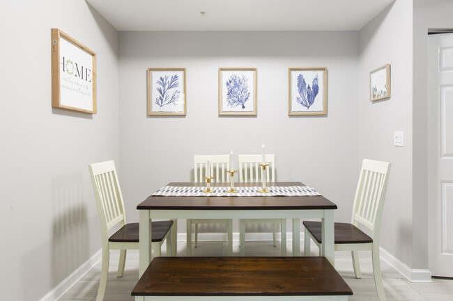 Photo - 780 S Sapodilla Ave Apartment Unit 106