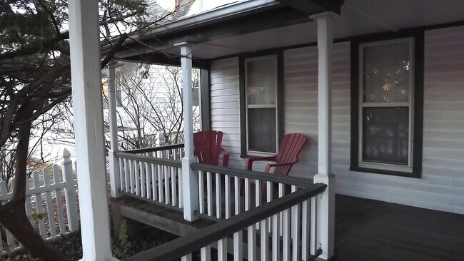 Photo - 1047 Maple Ave Unit 2