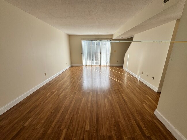 Building Photo - 148 North Beacon St Unit 3