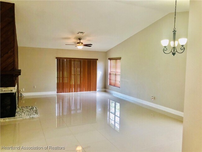 Photo - 4615 Lake Haven Blvd