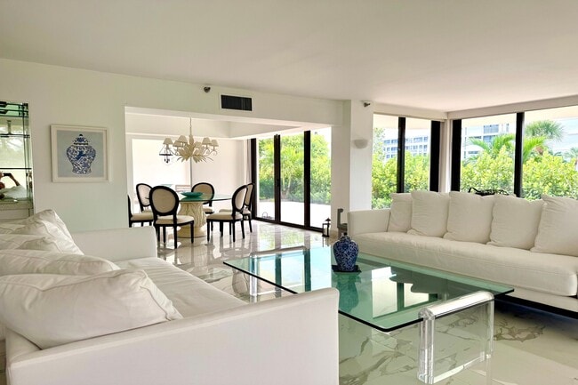 Building Photo - 2580 S Ocean Blvd