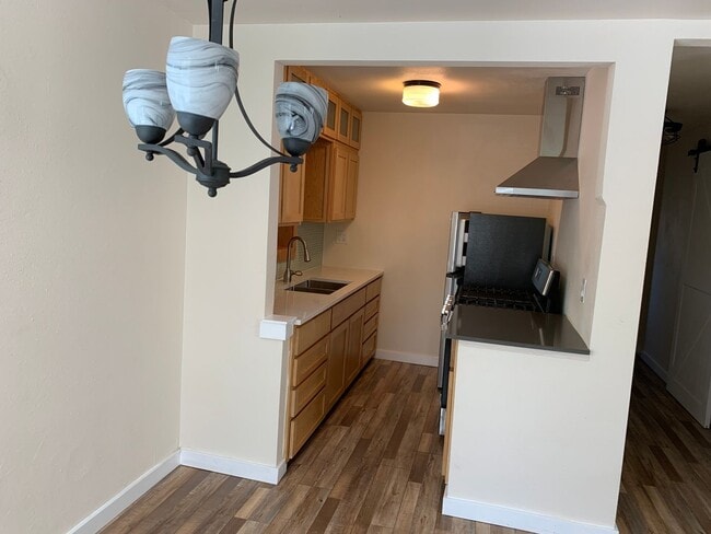 Building Photo - Cozy 2 Bedroom Rental